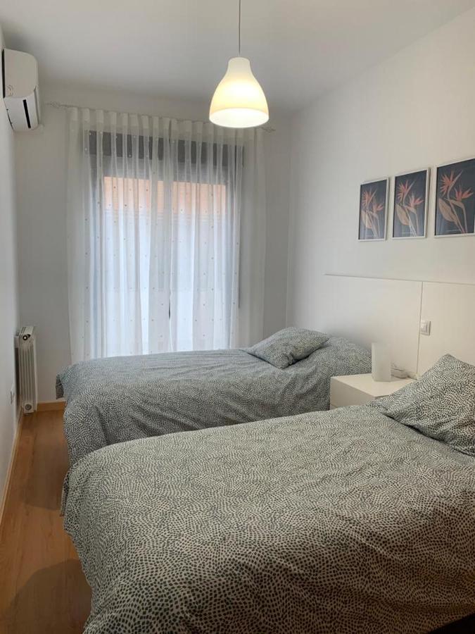 Apartamentos Motilla Del Azuer Даймиел Екстериор снимка