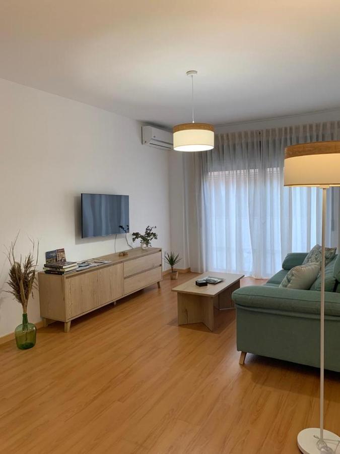 Apartamentos Motilla Del Azuer Даймиел Екстериор снимка
