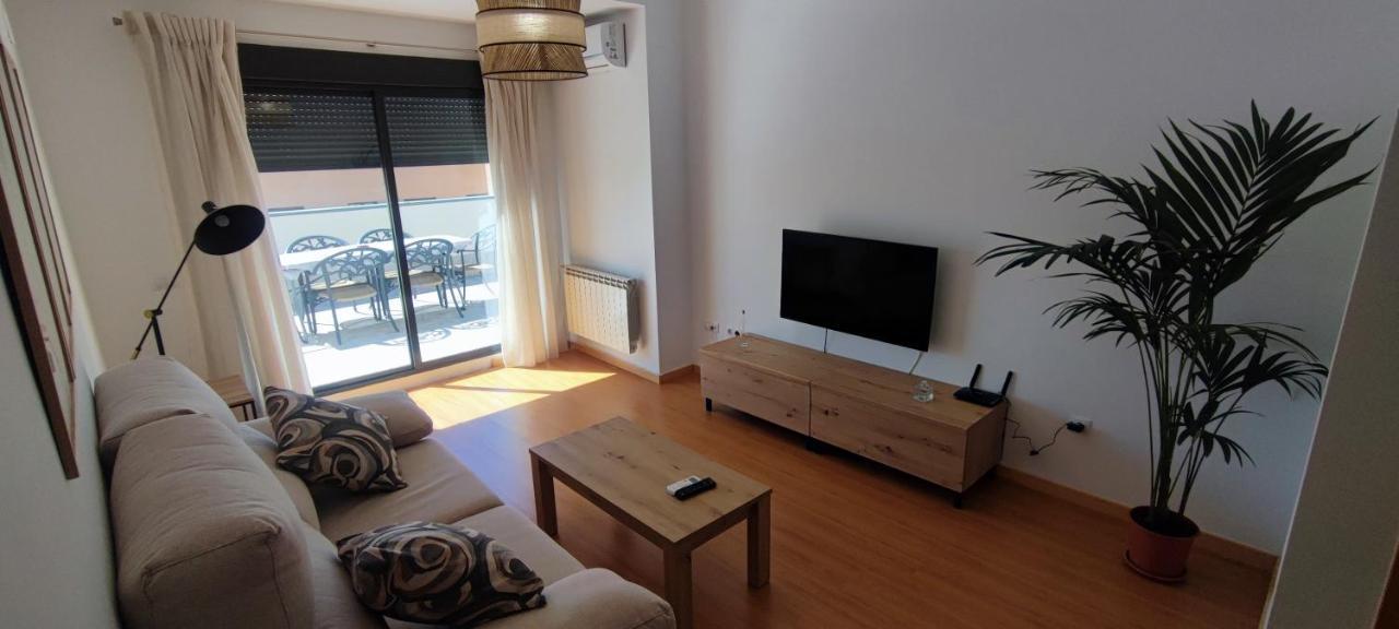 Apartamentos Motilla Del Azuer Даймиел Екстериор снимка